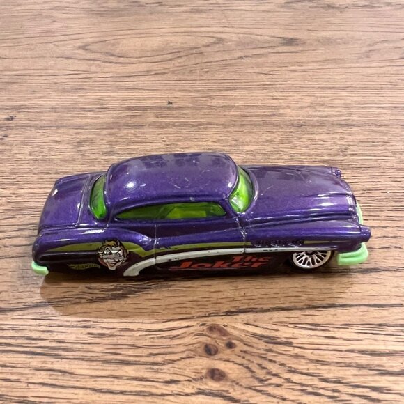 2000 Mattel So Fine The Joker Purple 1952 53 Buick DC Comics Batman - Picture 2 of 5